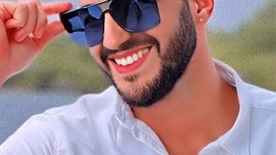 فتي يتيم اسمه محمود